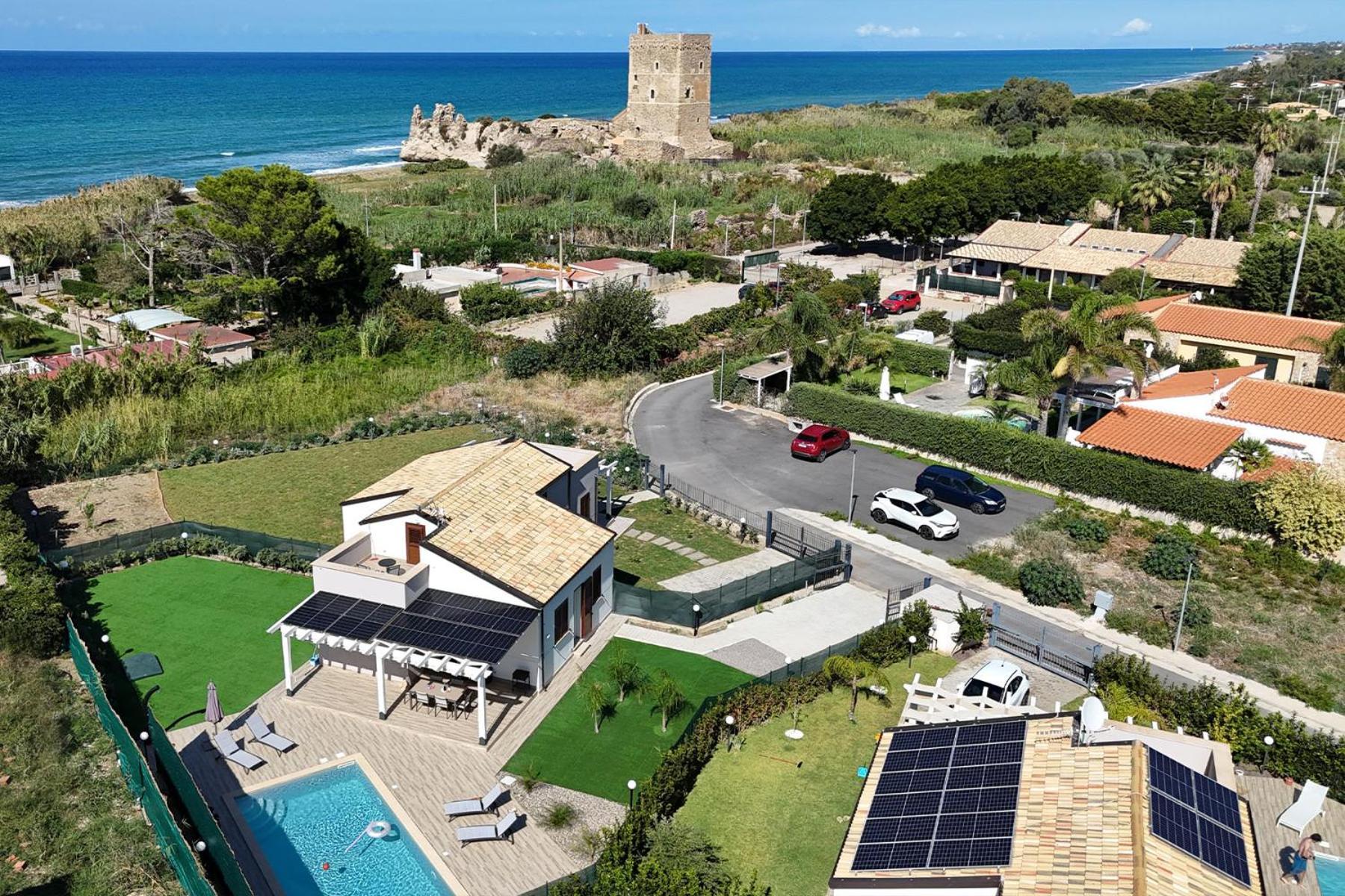 Villa Giada Campofelice Di Roccella Exterior photo